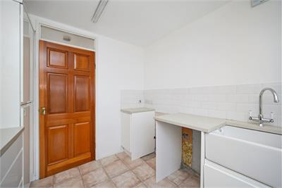 101 Mountcastle Drive North, Edinburgh, EH8 7SZ - image 8