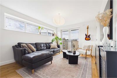 20/11 Margaret Thomson Crescent, Leith, Edinburgh, EH6 7FD - image 2