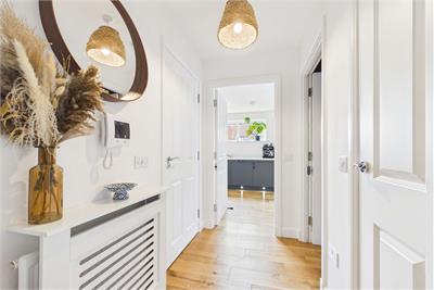 20/11 Margaret Thomson Crescent, Leith, Edinburgh, EH6 7FD - image 5