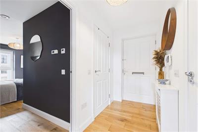 20/11 Margaret Thomson Crescent, Leith, Edinburgh, EH6 7FD - image 9