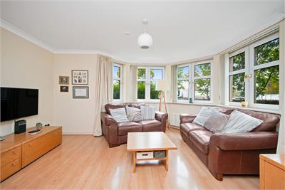 Flat 3, 32 Meadow Place Road, Edinburgh, EH12 7RY - image 2