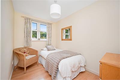 Flat 3, 32 Meadow Place Road, Edinburgh, EH12 7RY - image 11