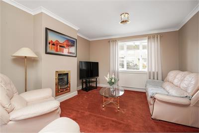 43 Forthview Crescent, Currie, Edinburgh EH14 5QX - image 2
