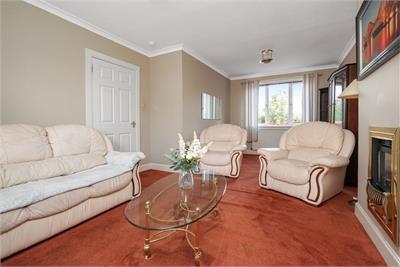 43 Forthview Crescent, Currie, Edinburgh EH14 5QX - image 3
