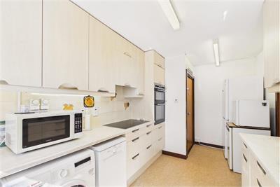Flat 4, 13 South Oswald Road, Edinburgh, EH9 2HQ - image 7