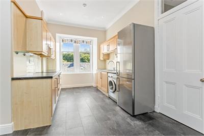 4/5 Craigcrook Place, Blackhall, Edinburgh, EH4 3NG - image 5