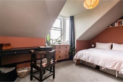 8/2 Summerside Place, Edinburgh, EH6 4PA - image 12