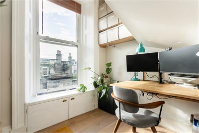 8/2 Summerside Place, Edinburgh, EH6 4PA - image 19