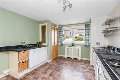 21 Lasswade Grove, Gilmerton, Edinburgh, EH17 8HX - image 4