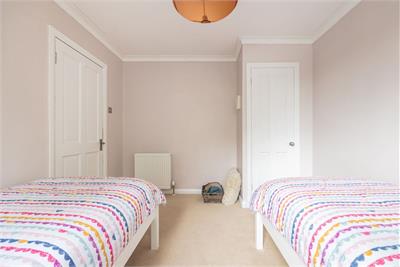26 Dolphin Avenue, Edinburgh, EH14 5RD - image 15