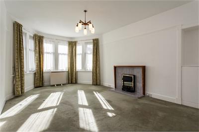 32 Craiglockhart Dell Road, Edinburgh, EH14 1JP - image 2
