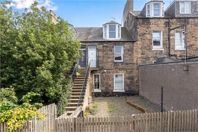 16 Maryfield, Abbeyhill, Edinburgh, EH7 5AS - image 1