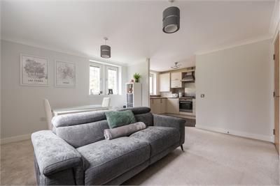 126 Eagles View, Livingston, EH54 8AJ - image 2