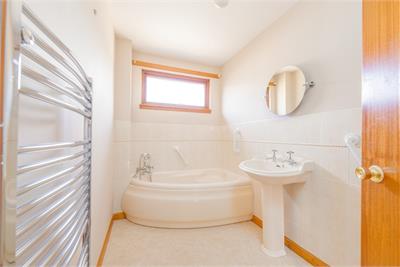 Wooden View, Eckford, Kelso, TD5 8LG - image 12
