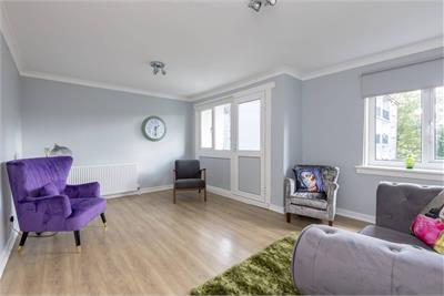 32/7 Hoseason Gardens, Edinburgh, EH4 7HB - image 2