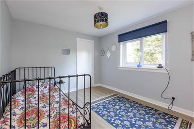 32/7 Hoseason Gardens, Edinburgh, EH4 7HB - image 10