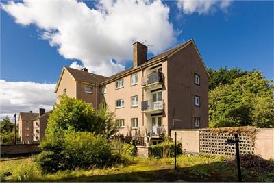 32/7 Hoseason Gardens, Edinburgh, EH4 7HB - image 1