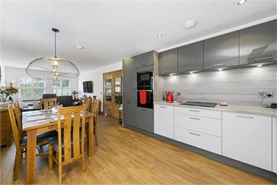 45 The Avenue, Lochgelly, KY5 9LL - image 4