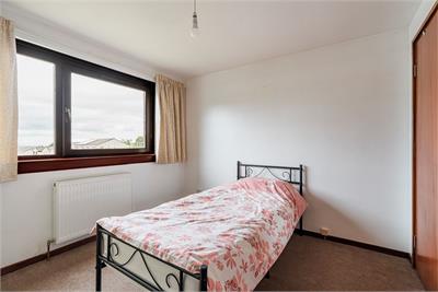 18 Buckstone Circle, Edinburgh, EH10 6XB - image 6