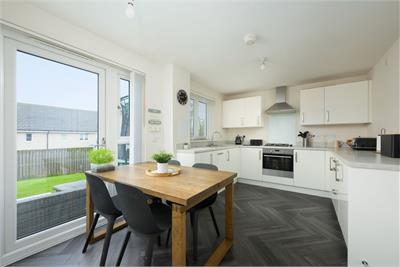 53 McBaith Way, Dunfermline, KY11 8YY - image 6