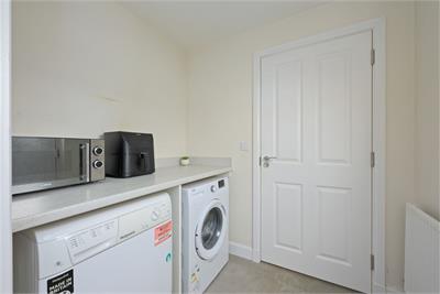 53 McBaith Way, Dunfermline, KY11 8YY - image 9