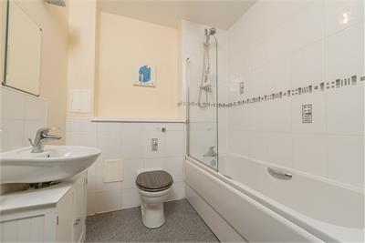 Flat 15, 51 Waterfront Park, Edinburgh, EH5 1BA - image 21