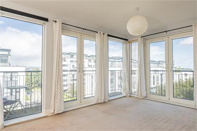 Flat 15, 51 Waterfront Park, Edinburgh, EH5 1BA - image 4