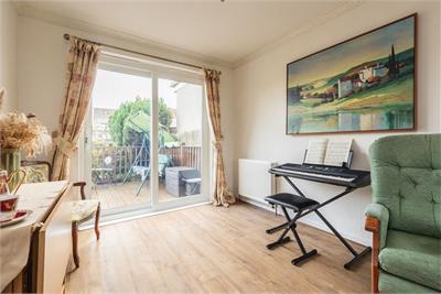 11 Palmer Place, Currie, EH14 5QN - image 4