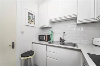 13/12 Caledonian Place, Edinburgh, EH11 2AW - image 5