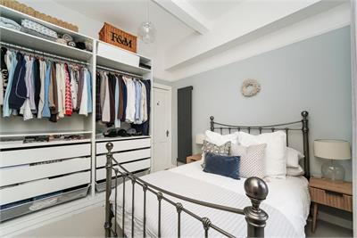 13/12 Caledonian Place, Edinburgh, EH11 2AW - image 8