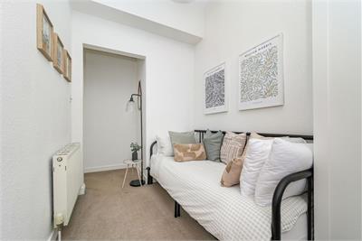 13/12 Caledonian Place, Edinburgh, EH11 2AW - image 9