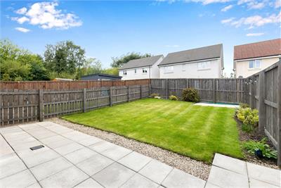 8 King's Well Crescent, Broxburn, EH52 5FB - image 20