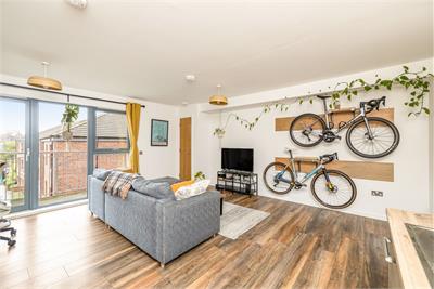 22/4 Anderson Place, Leith, Edinburgh, EH6 5FR - image 3