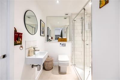 Flat 6, 6 Couper Street, Edinburgh, EH6 6HH - image 8