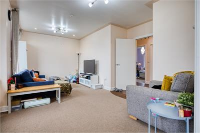 Flat 10, 41 Waterfront Avenue, Edinburgh, EH5 1JD - image 5