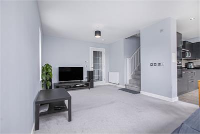 43 Redshank Crescent, Dunfermline, KY11 8WA - image 2