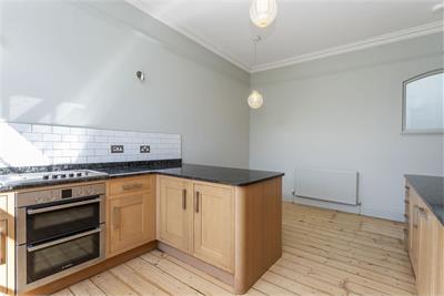 3/3 Randolph Cliff, West End, Edinburgh, EH3 7TZ - image 10