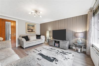 33 Dalcross Way, Dunfermline, KY12 7RT - image 3