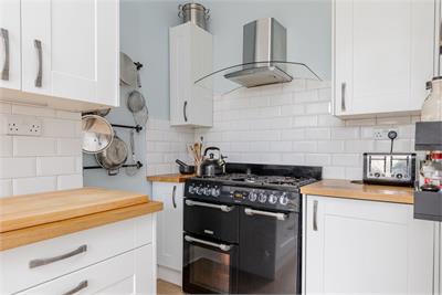 14/7 Dalmeny Street, Edinburgh, EH6 8RA - image 11