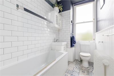14/7 Dalmeny Street, Edinburgh, EH6 8RA - image 16