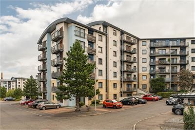 1/13 Drybrough Crescent, Edinburgh, EH16 4FB - image 1