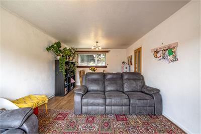 32 Hartrigge Crescent, Jedburgh, TD8 6HT - image 3