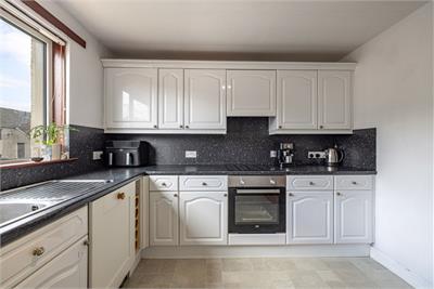 32 Hartrigge Crescent, Jedburgh, TD8 6HT - image 8
