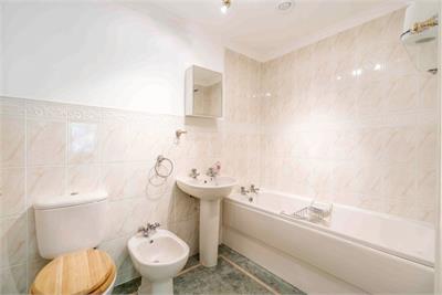 20 Wemyss Point, Undercliff Road, Wemyss Bay, PA18 6AQ - image 12