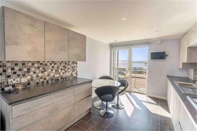 20 Wemyss Point, Undercliff Road, Wemyss Bay, PA18 6AQ - image 6
