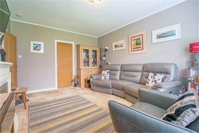 18a, Royal Avenue, Largs, KA30 9JL - image 4