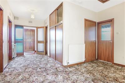 Lyrona, Faucheldean, Winchburgh, EH52 6PS - image 4
