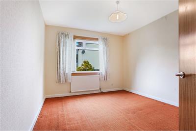 Lyrona, Faucheldean, Winchburgh, EH52 6PS - image 10