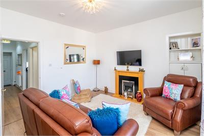 12 The Loan, Loanhead, Midlothian EH20 9AF - image 4