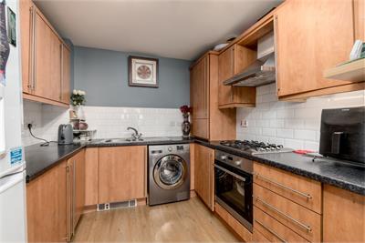53/1 Stenhouse Gardens, Edinburgh, EH11 3LS - image 2